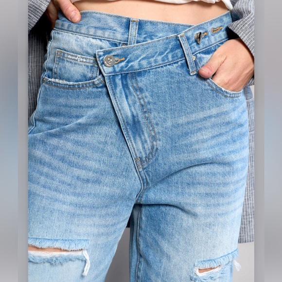 Free Nation Insane Gene Crossover Waist Straight Leg denim jeans - Picture 3 of 12